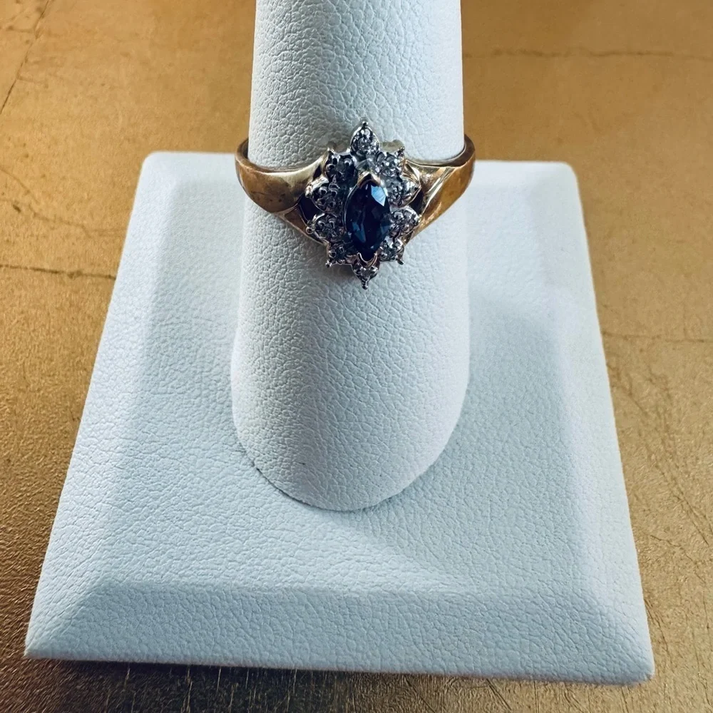 10K Yellow Gold Tanzanite and Diamond Halo Ring Starburst size 9.5